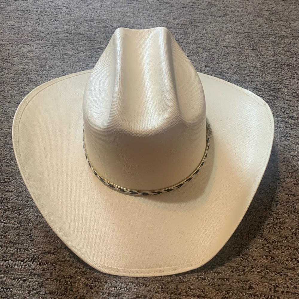 Summit cowboy hat